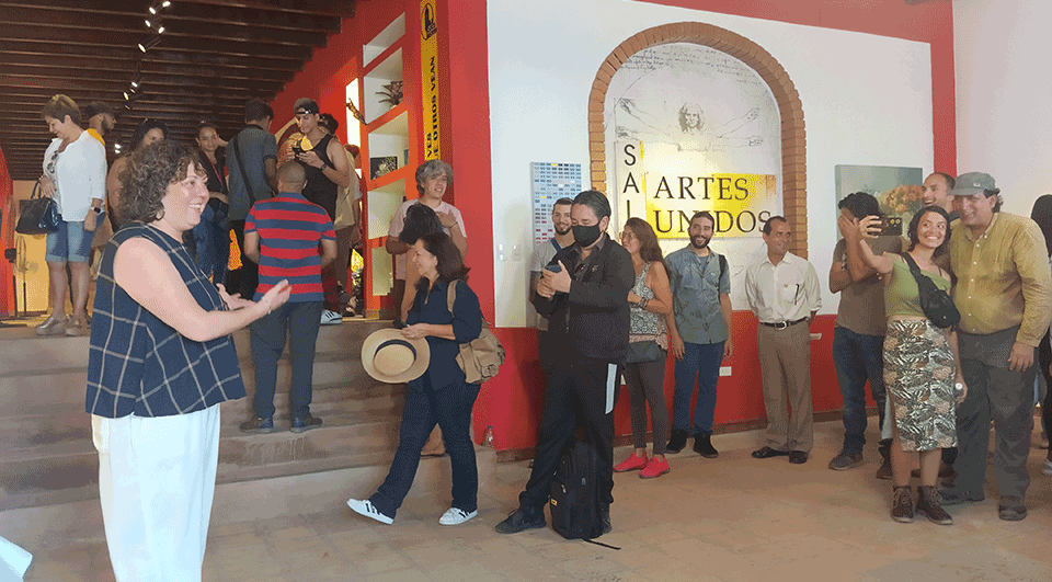 Banesco viajó a La Guaira con la exhibición de arte “Todo llega al mar”