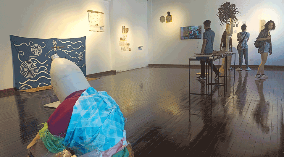 Banesco viajó a La Guaira con la exhibición de arte “Todo llega al mar” Banesco viajó a La Guaira con la exhibición de arte “Todo llega al mar”